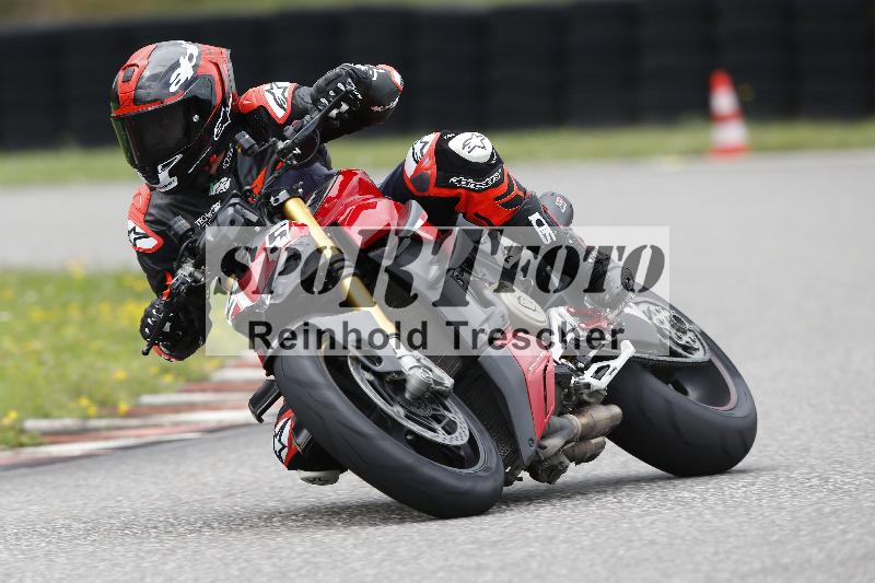 /37 28.07.2025 Dunlop Ride und Test Day ADR/Einsteiger gruen/25